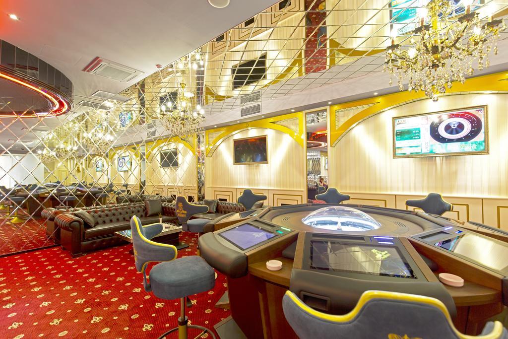 Hotel & Casino President 바투미 외부 사진